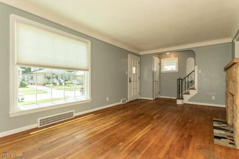 6106 Bradley Avenue Parma OH 44129