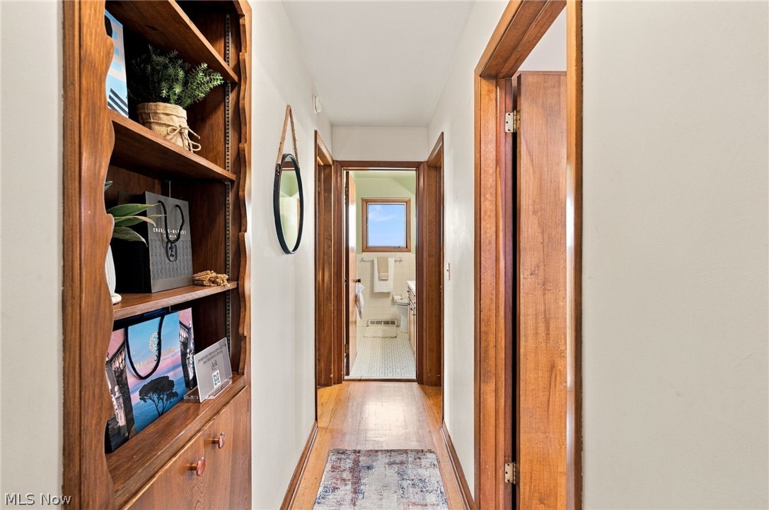 3397 Lotus Lane Seven Hills OH 44131