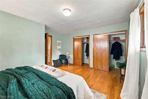 3397 Lotus Lane Seven Hills OH 44131