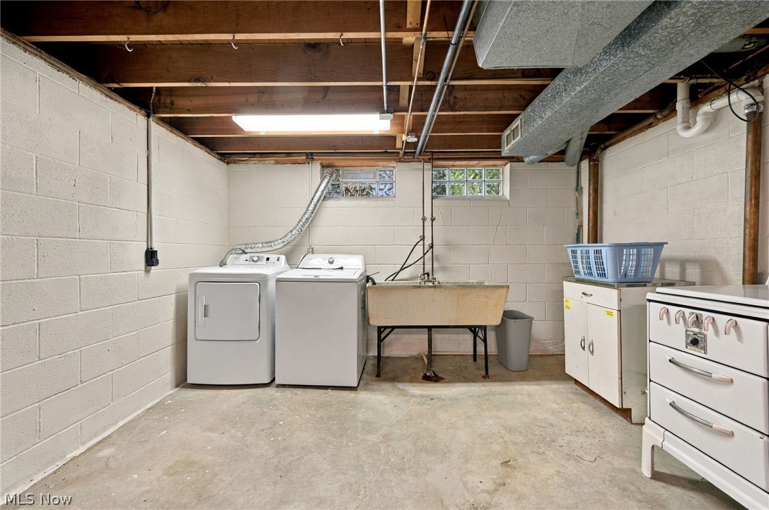 3397 Lotus Lane Seven Hills OH 44131