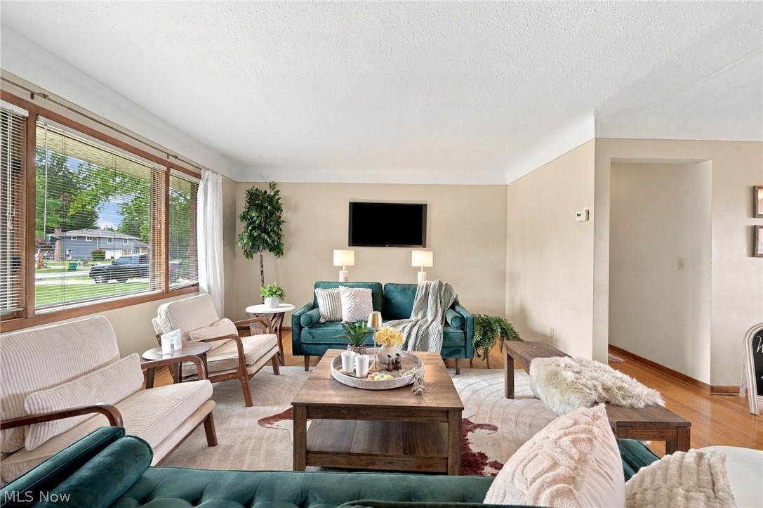 3397 Lotus Lane Seven Hills OH 44131