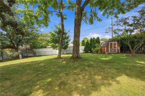 3397 Lotus Lane Seven Hills OH 44131
