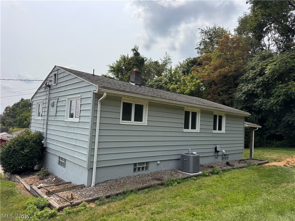 401 Diana Drive Hopedale OH 43976