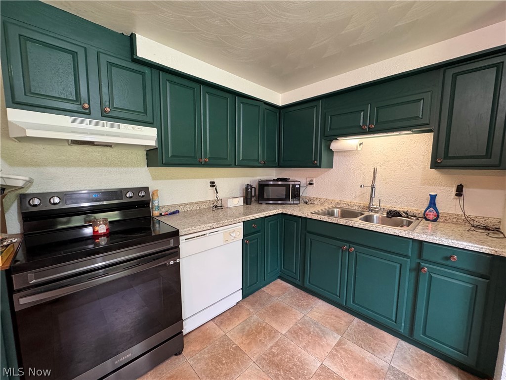 401 Diana Drive Hopedale OH 43976