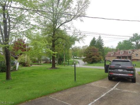 8085 Worthington Park Drive Strongsville OH 44149