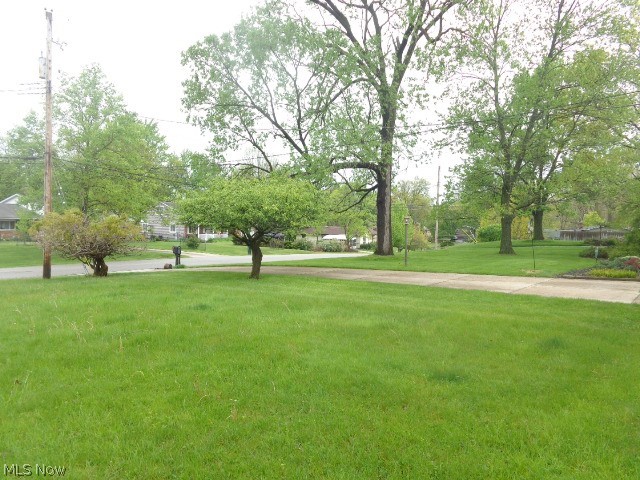8085 Worthington Park Drive Strongsville OH 44149