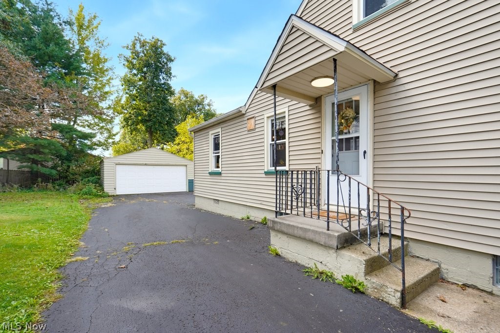 309 Afton Boardman OH 44512