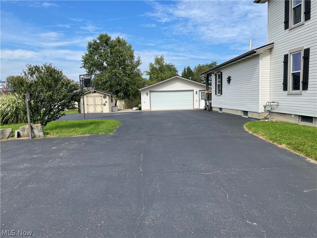 1040 Calla Road E Poland OH 44514