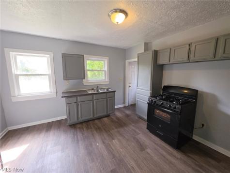 16906 Palda Drive Cleveland OH 44128