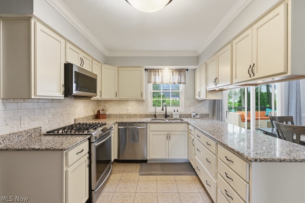 1936 Ashley Drive Hudson OH 44236