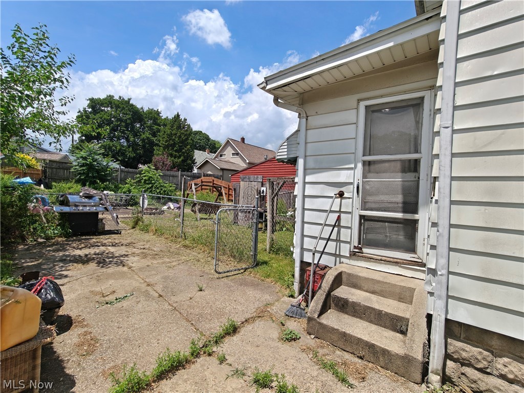 1135 Oak Avenue NW Canton OH 44708