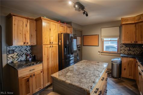 69 S Belle Vista Avenue Youngstown OH 44509