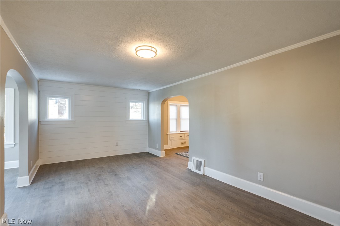 1835 Thornapple Avenue Akron OH 44301