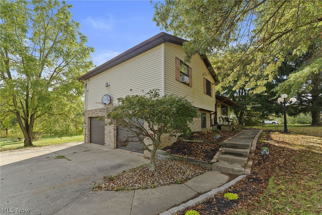 4278 Dudley Road Mantua OH 44255