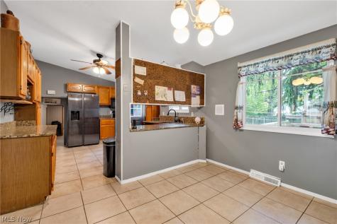 6221 Brighton Drive North Olmsted OH 44070