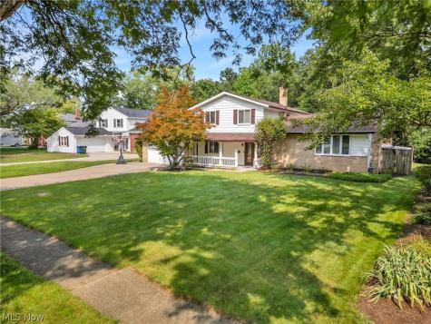 6221 Brighton Drive North Olmsted OH 44070