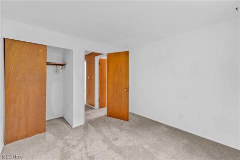 6221 Brighton Drive North Olmsted OH 44070