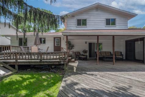 6221 Brighton Drive North Olmsted OH 44070