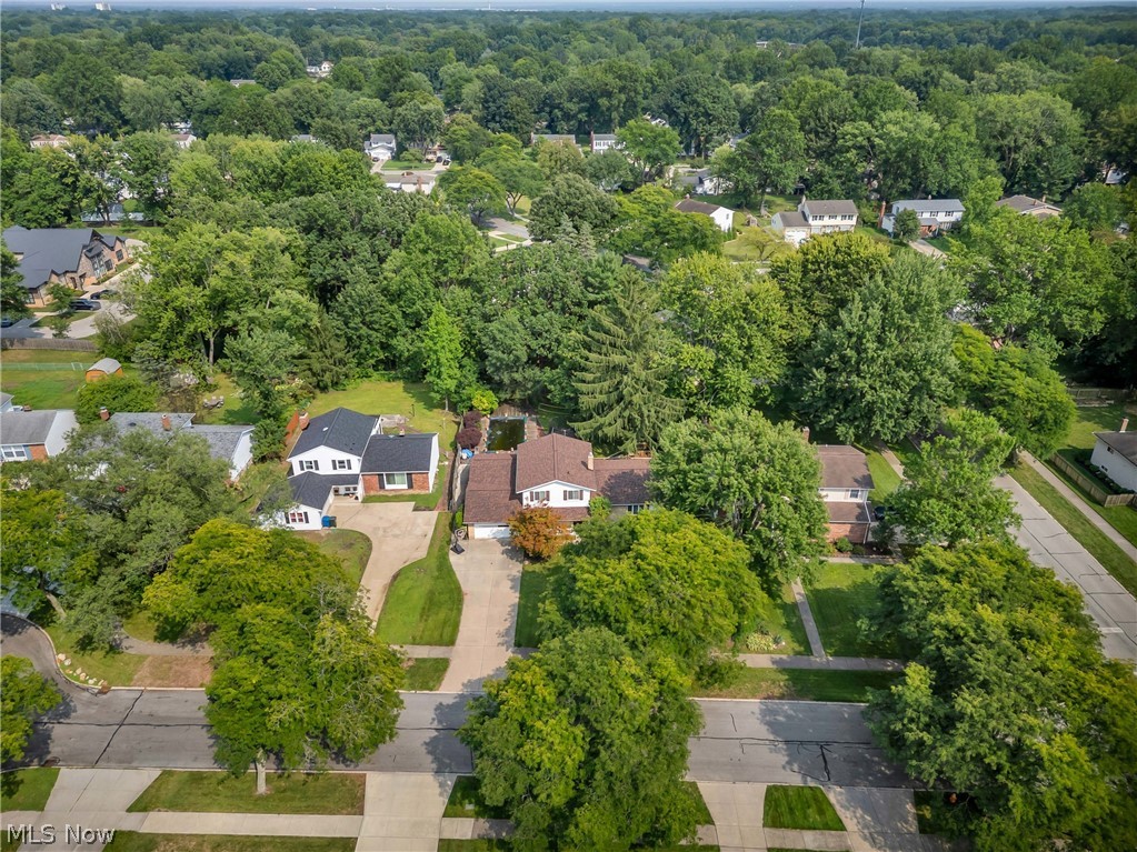 6221 Brighton Drive North Olmsted OH 44070