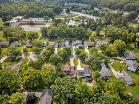 6221 Brighton Drive North Olmsted OH 44070