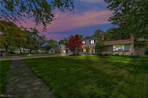 6221 Brighton Drive North Olmsted OH 44070