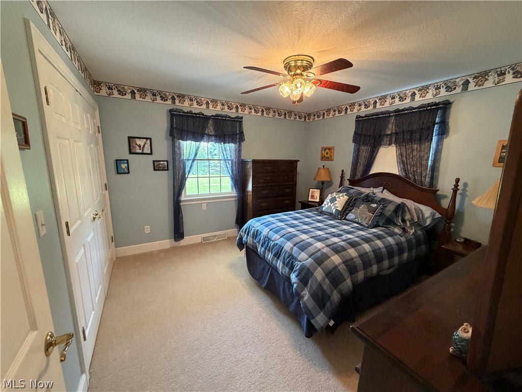 16592 Davis Drive East Liverpool OH 43920