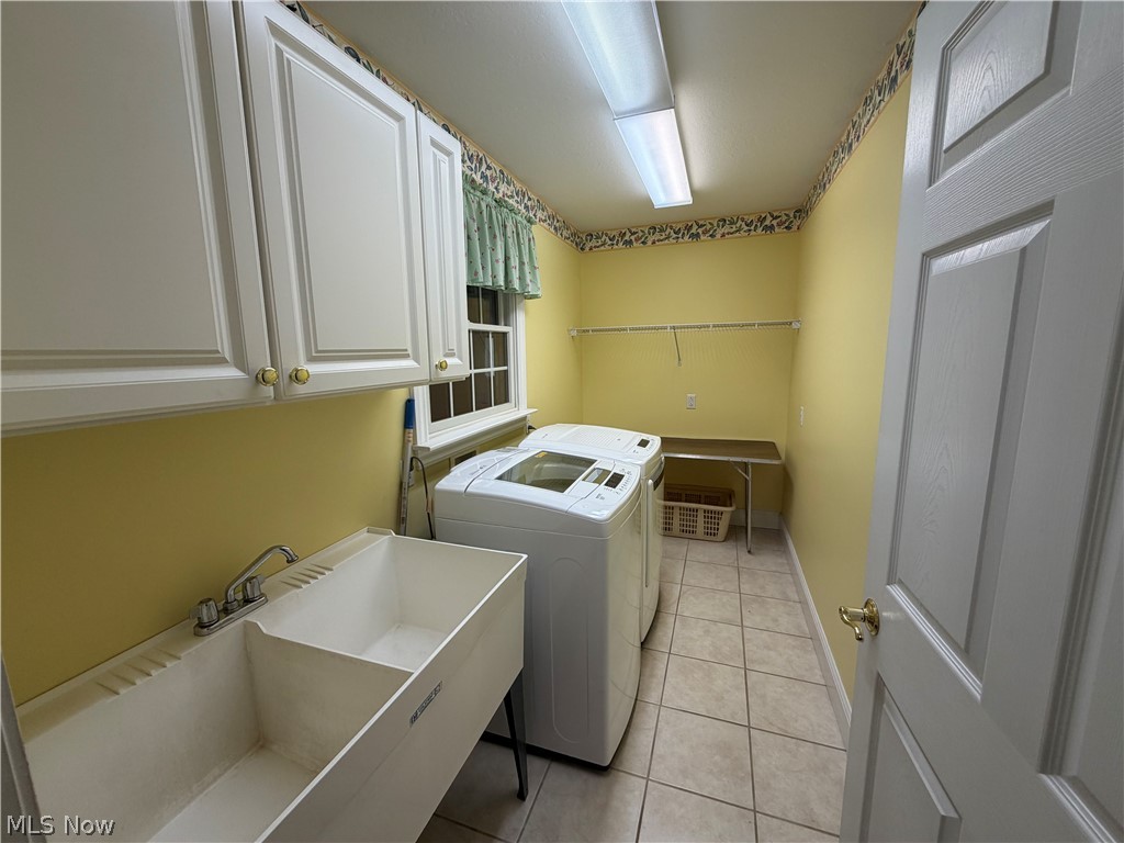 16592 Davis Drive East Liverpool OH 43920