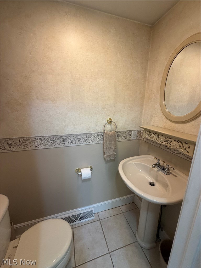 16592 Davis Drive East Liverpool OH 43920