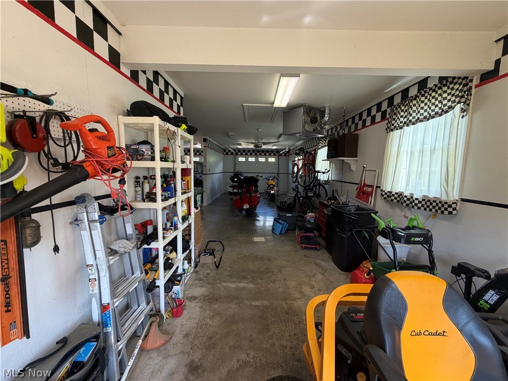 16592 Davis Drive East Liverpool OH 43920