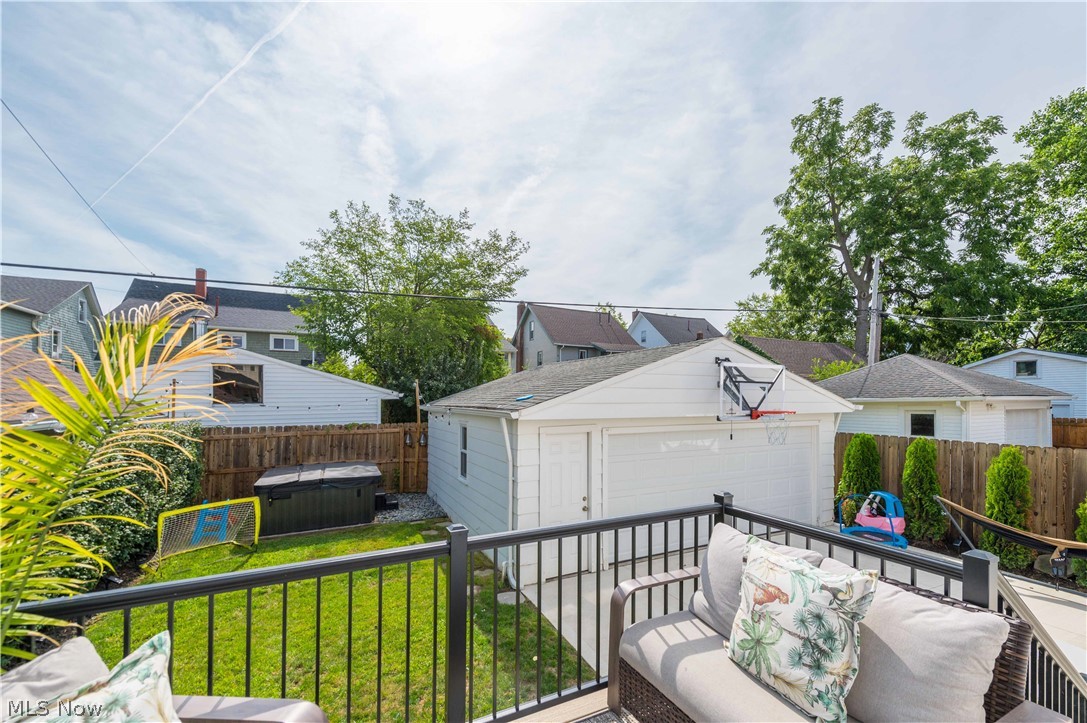 1225 Gladys Avenue Lakewood OH 44107