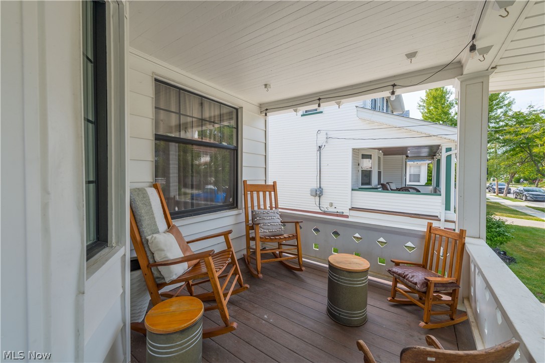 1225 Gladys Avenue Lakewood OH 44107