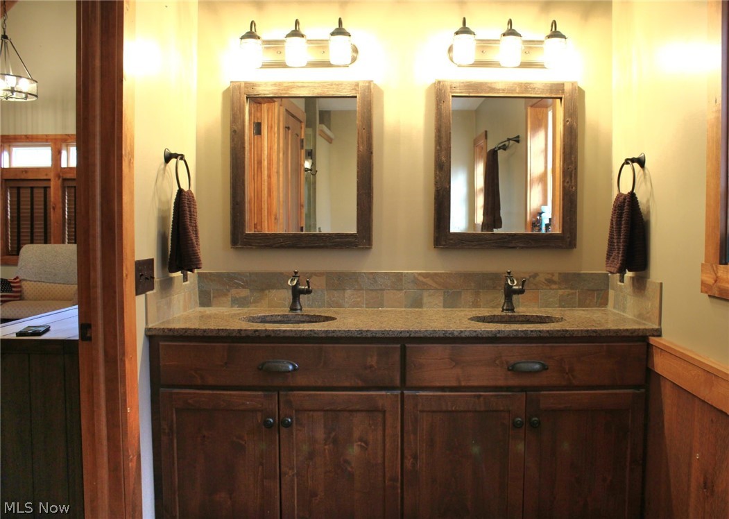 3989 Court Road Wakeman OH 44889