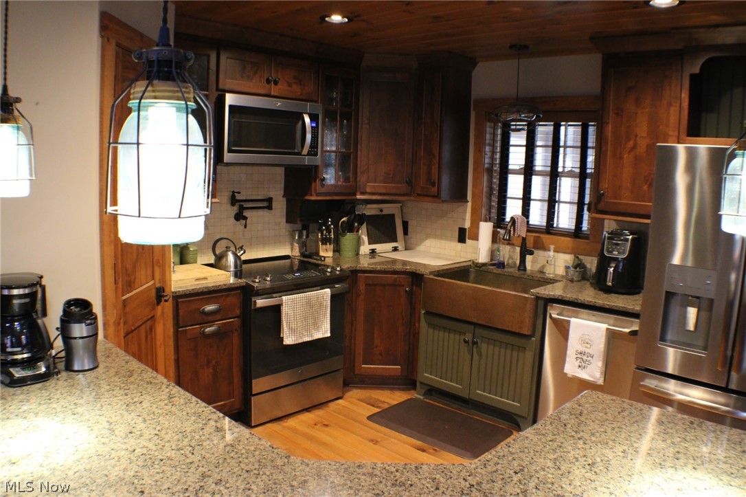 3989 Court Road Wakeman OH 44889