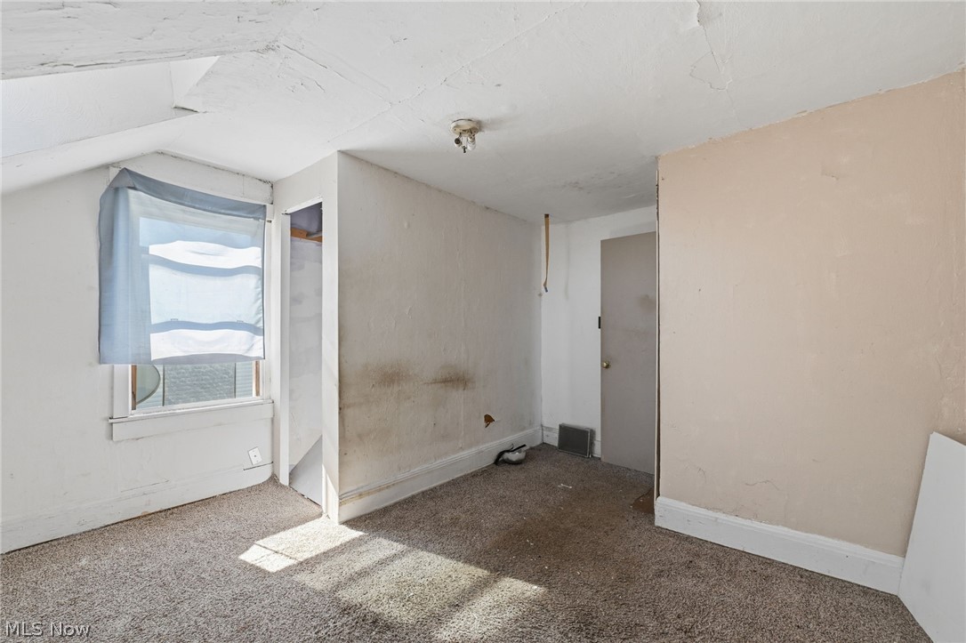 4040 Saint Clair Street Willoughby OH 44094