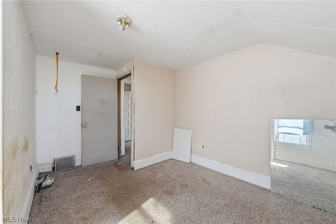 4040 Saint Clair Street Willoughby OH 44094
