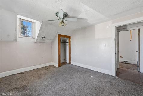 4040 Saint Clair Street Willoughby OH 44094