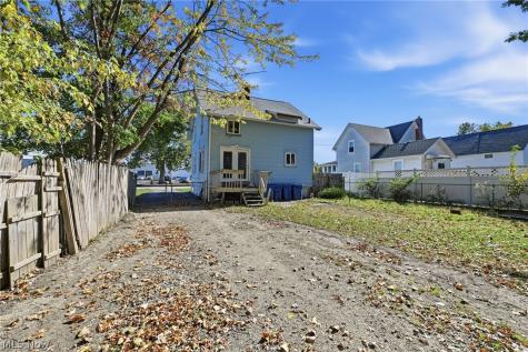 4040 Saint Clair Street Willoughby OH 44094