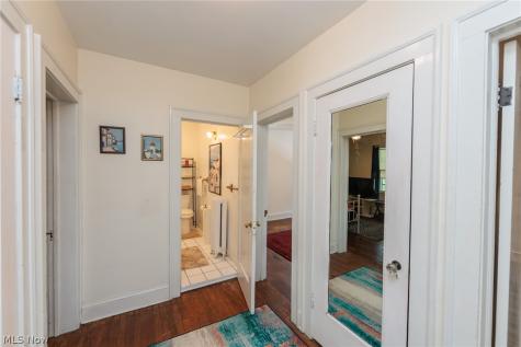2168 Cottage Grove Drive Cleveland Heights OH 44118