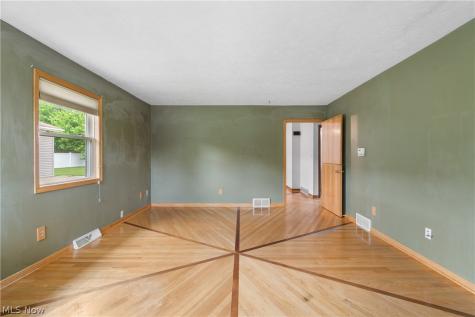 343 3rd Street Wadsworth OH 44281
