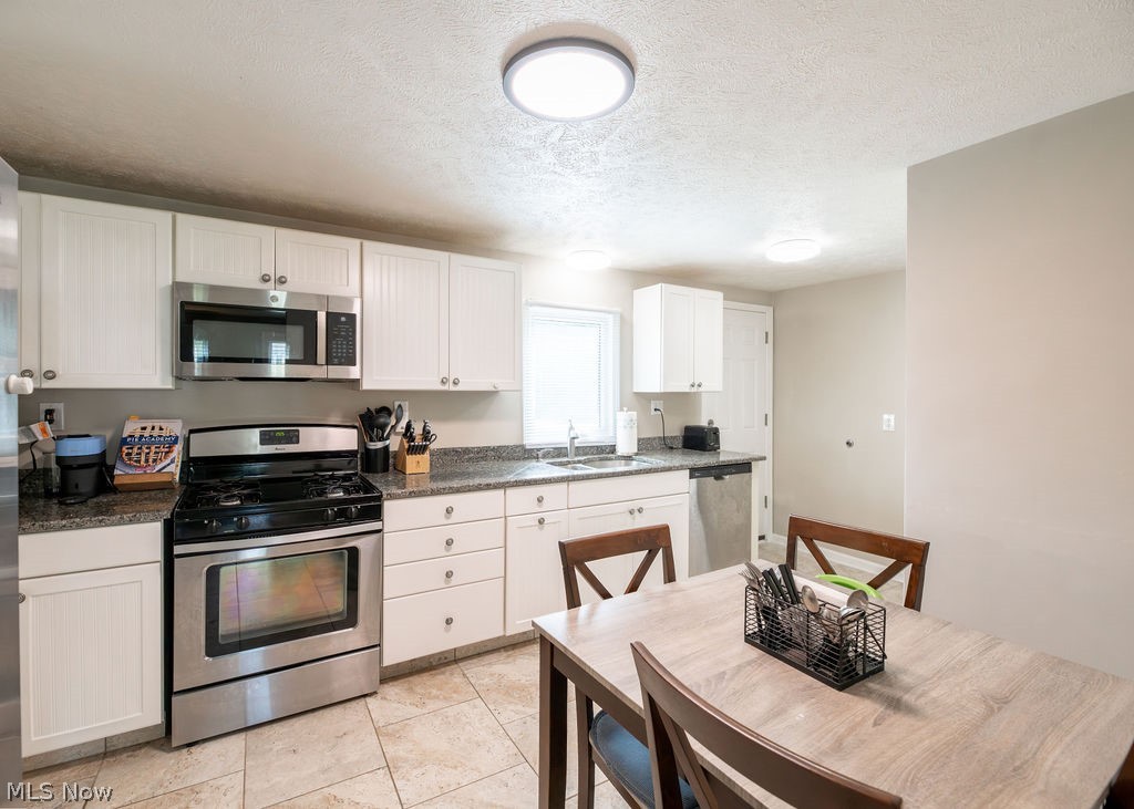9071 Charles Court Twinsburg OH 44087