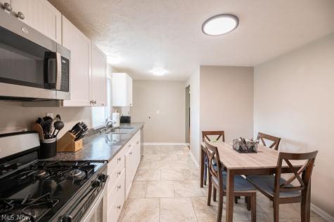 9071 Charles Court Twinsburg OH 44087