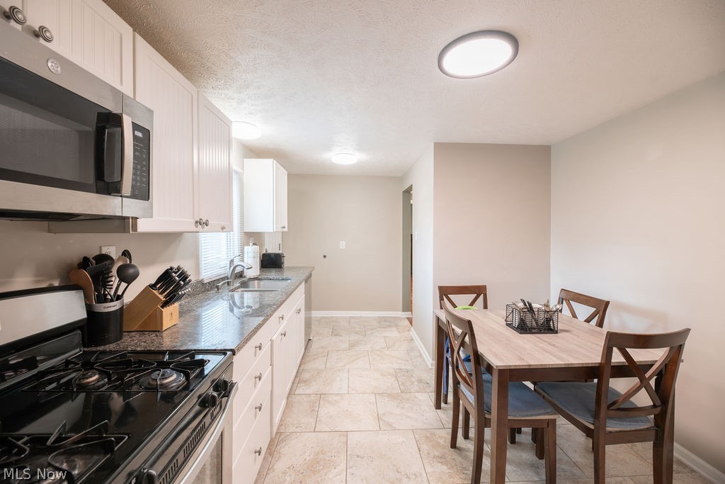 9071 Charles Court Twinsburg OH 44087