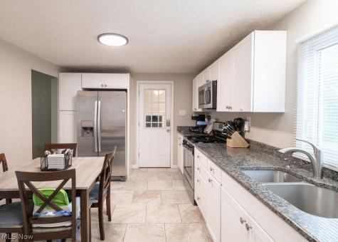 9071 Charles Court Twinsburg OH 44087