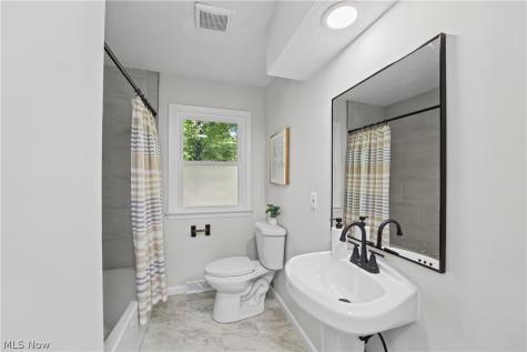 6459 Clearair Drive Mentor OH 44060