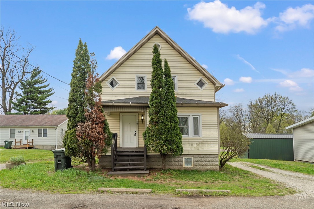 1308 Laiblin Place NE Canton OH 44705