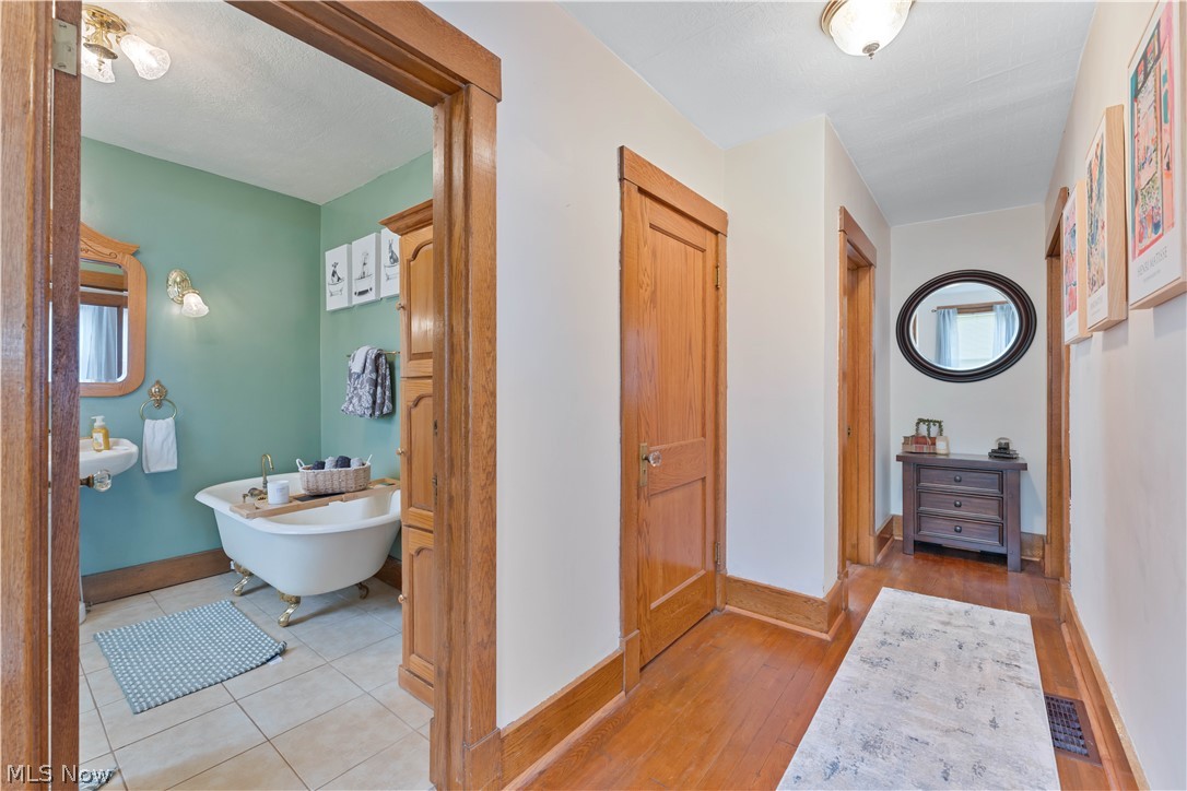406 E Lincoln Way Lisbon OH 44432