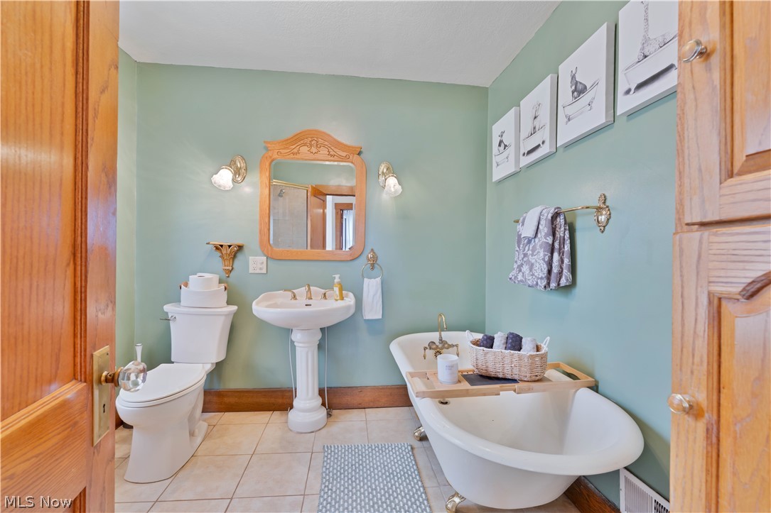 406 E Lincoln Way Lisbon OH 44432