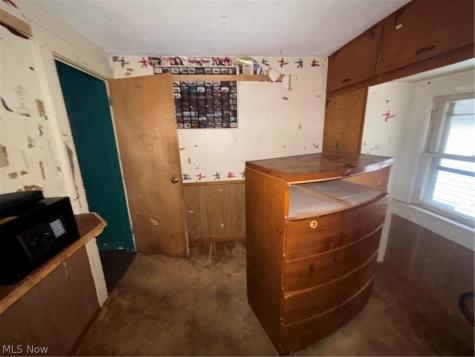 854 Keeney Street Akron OH 44310