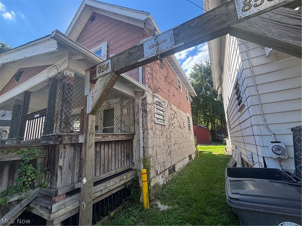 854 Keeney Street Akron OH 44310
