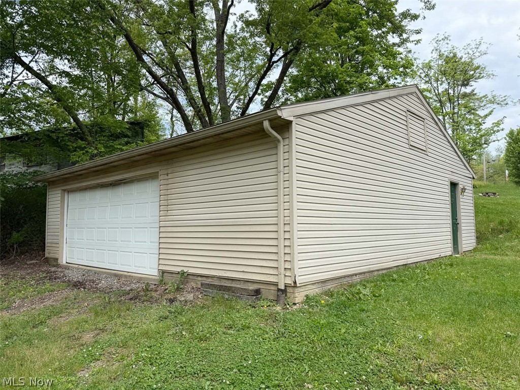 2087 Vesper Road SW Carrollton OH 44615